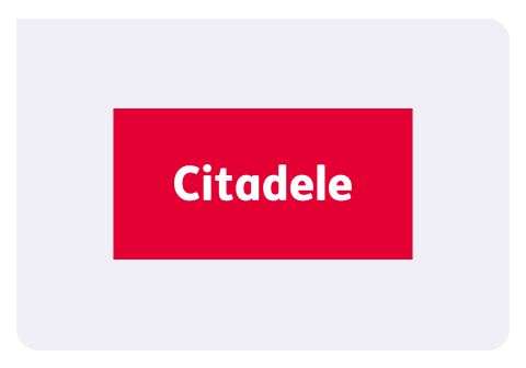 Логотипы крупнейших банков Балтии сменяют друг друга на светлом фоне – Citadele, Swedbank, Luminor, SEB, Coop, Artea, Indexo, LHV, LKU, Revolut, Paysera.