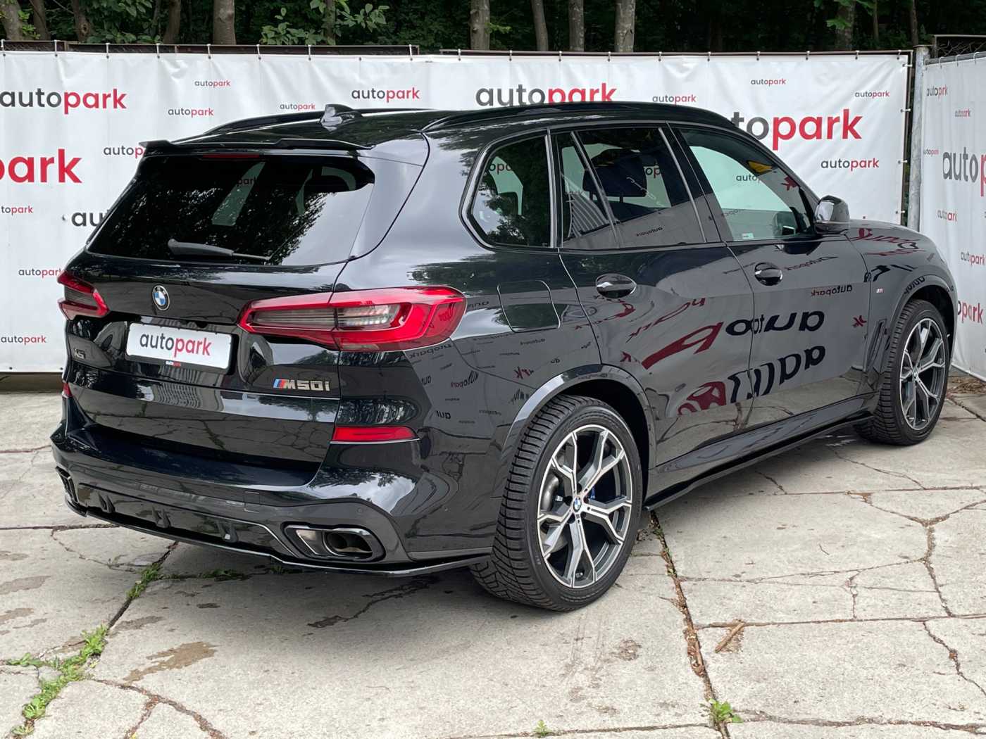 Легковой автомобиль: BMW X5