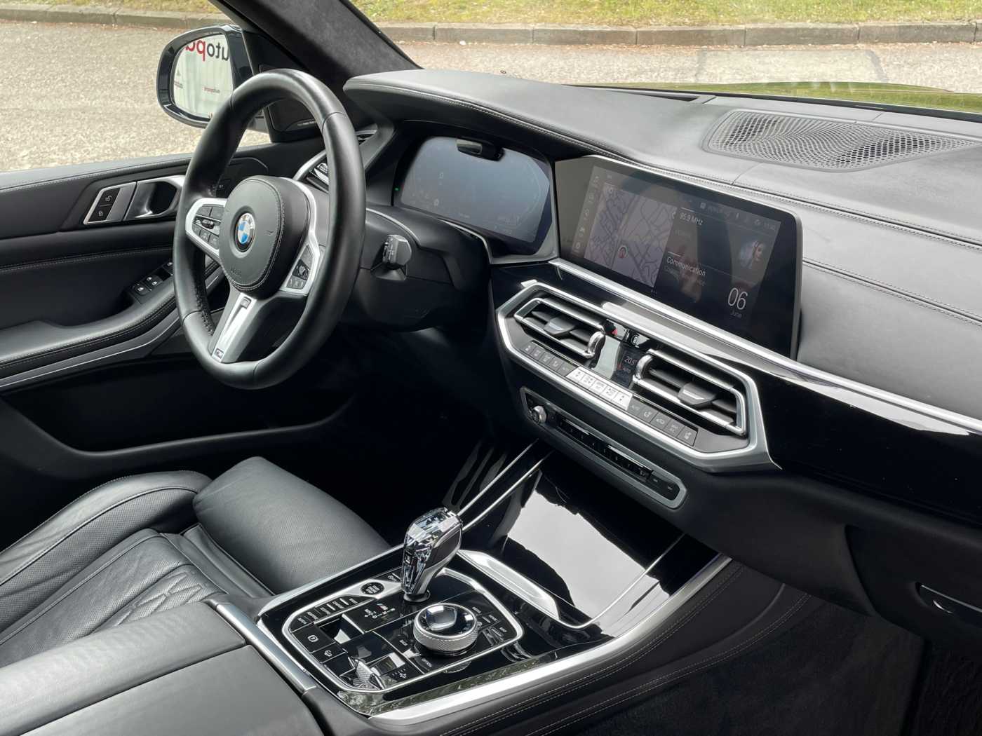 Легковой автомобиль: BMW X5