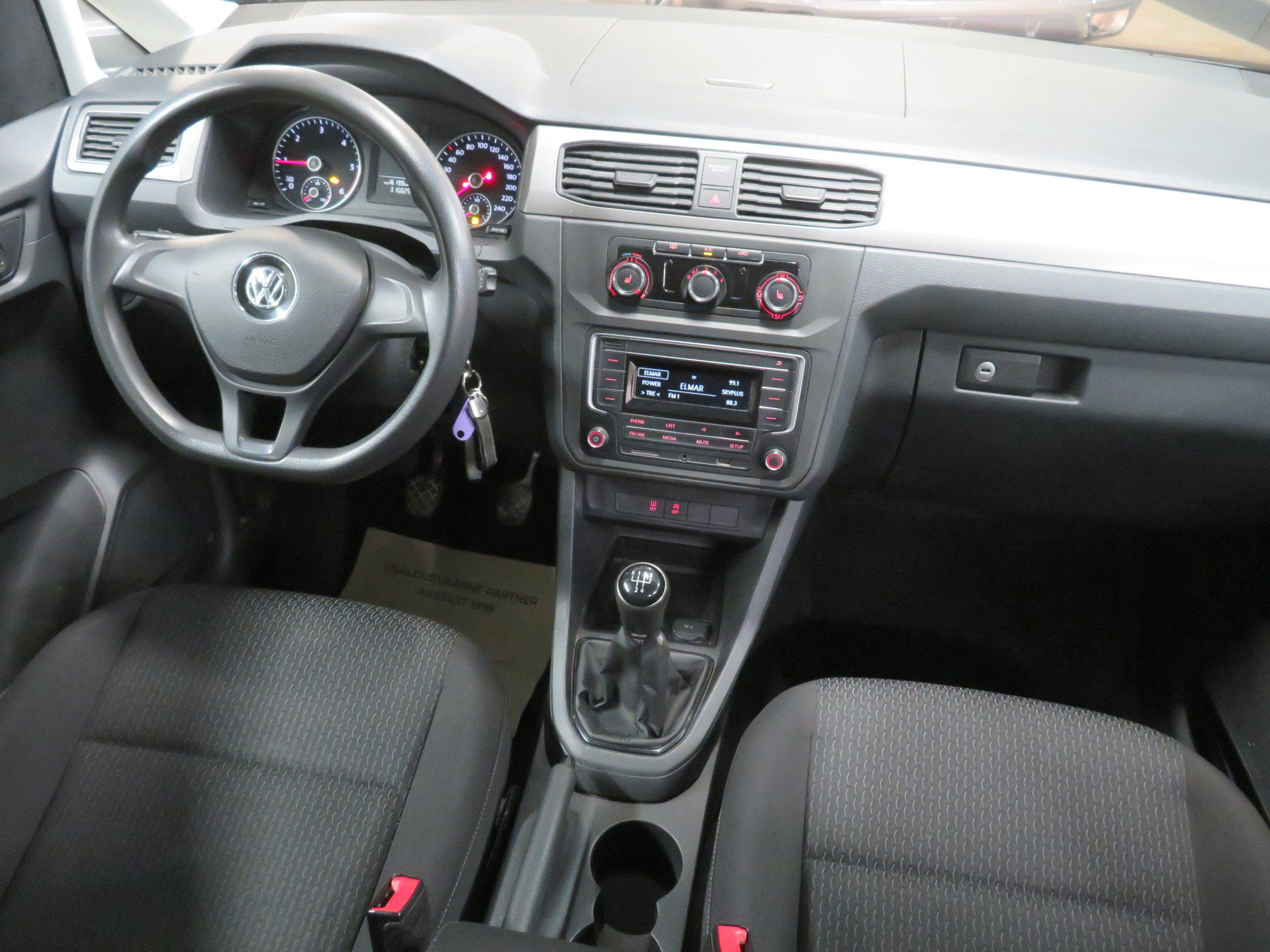 Car: Volkswagen Caddy