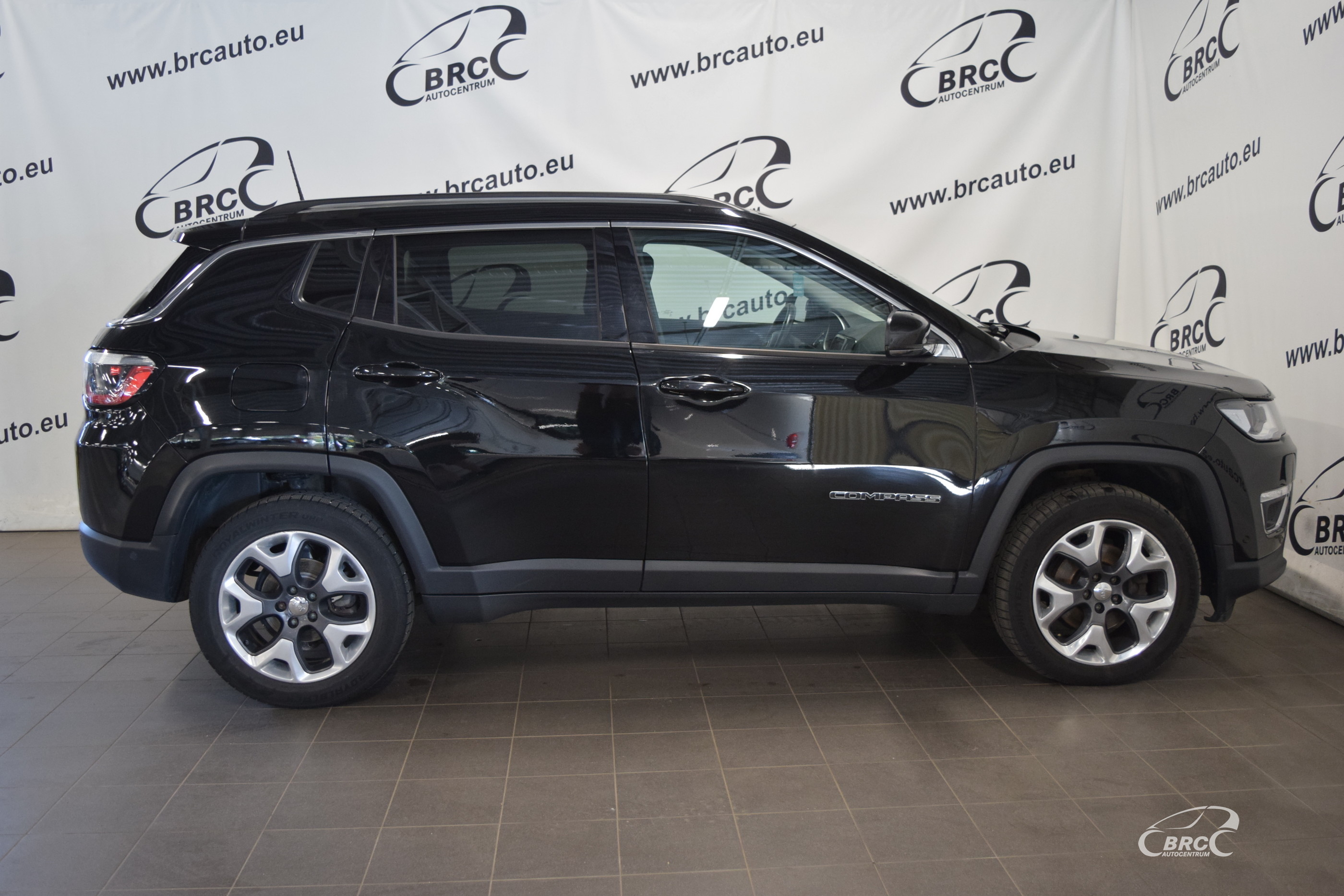 private.leasing.objectsforsale.alt.uniSaleTypeCar Jeep Compass