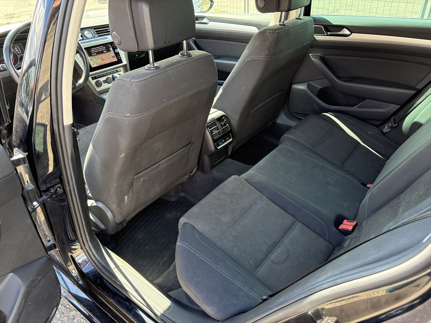 private.leasing.objectsforsale.alt.uniSaleTypeCar Volkswagen Passat