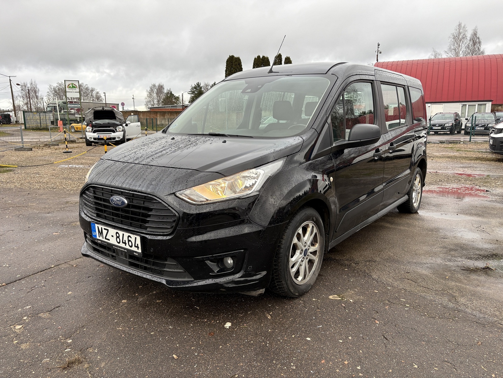 Car: Ford Tourneo Connect