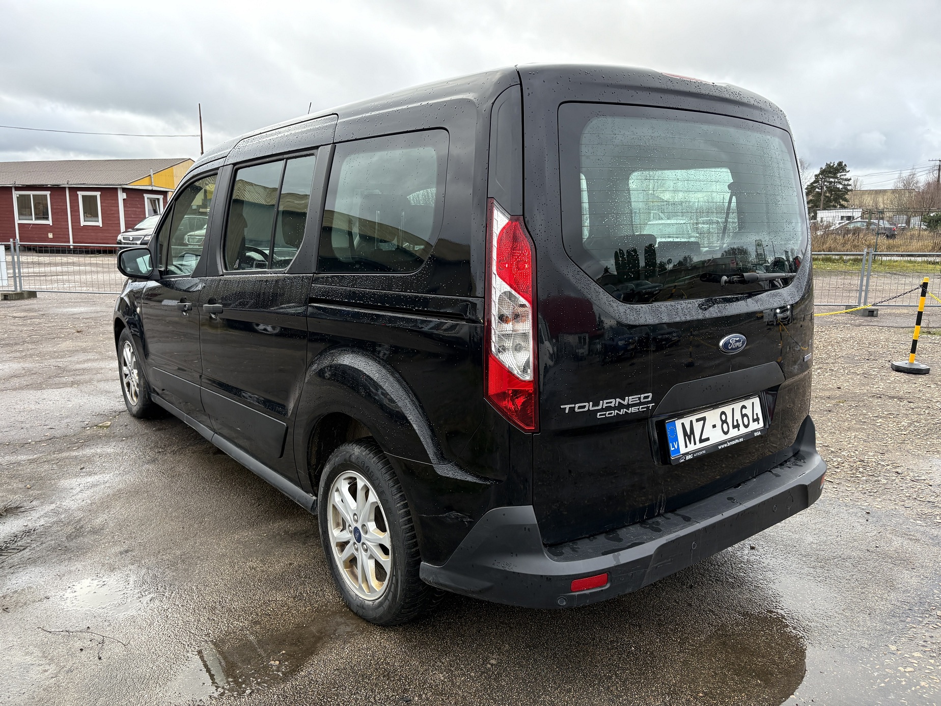 Car: Ford Tourneo Connect