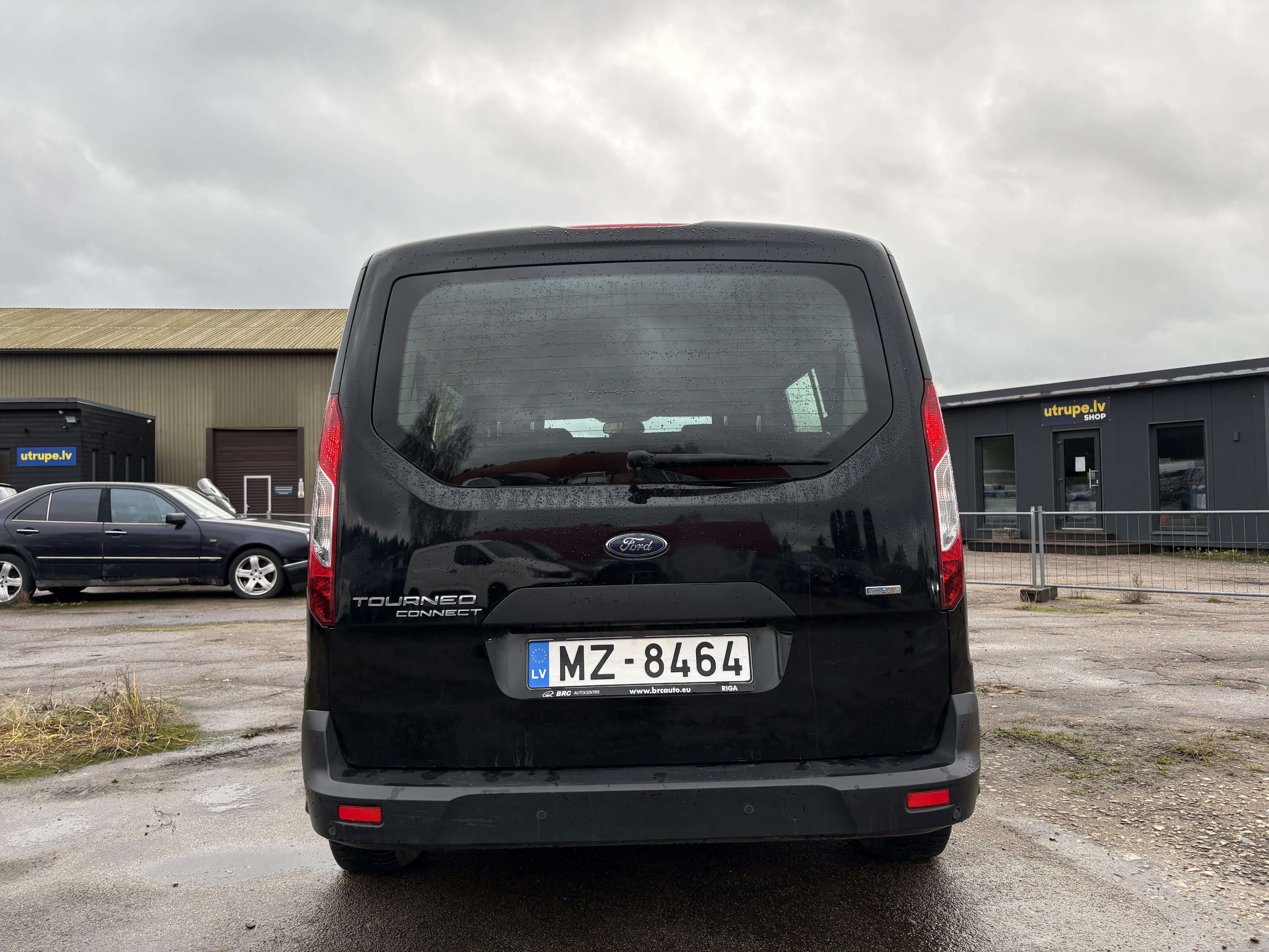 Car: Ford Tourneo Connect