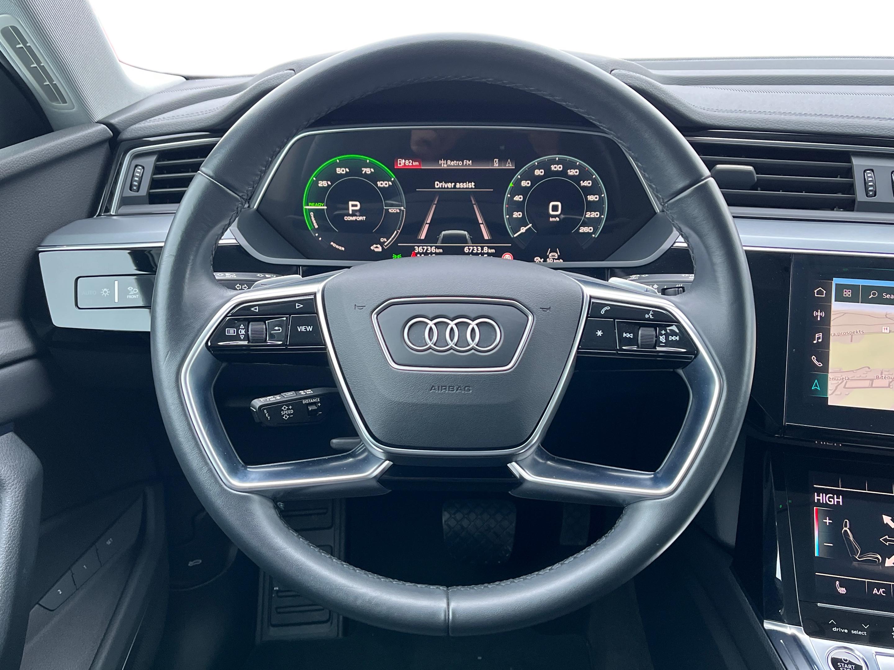 Sõiduauto: Audi E-TRON 50