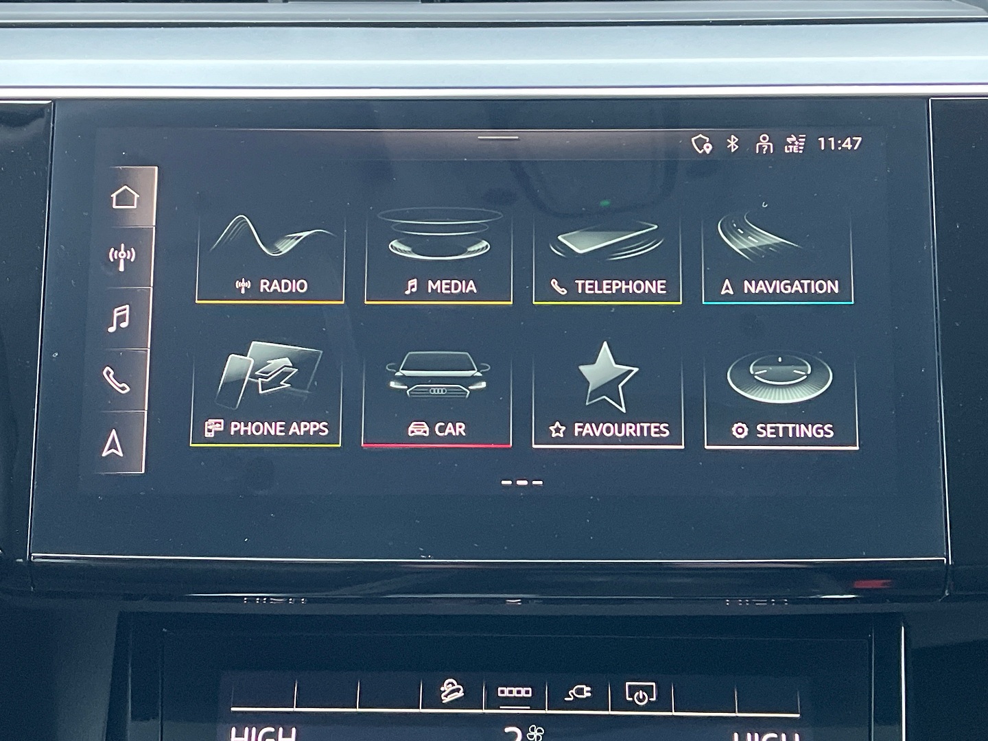 Sõiduauto: Audi E-TRON 50