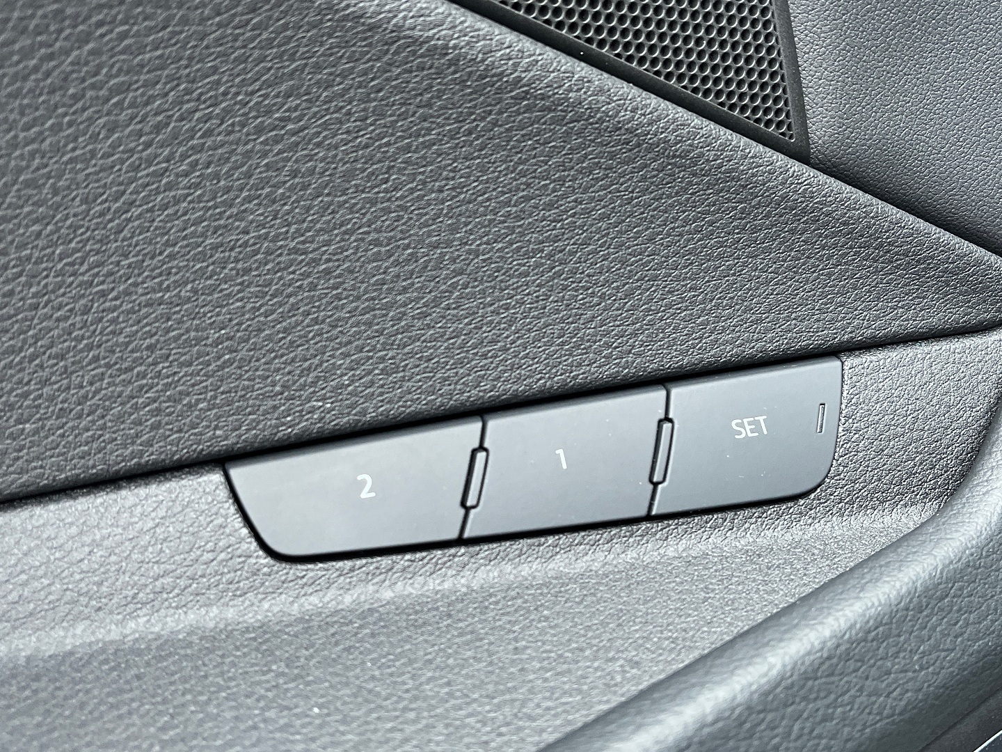 Sõiduauto: Audi E-TRON 50