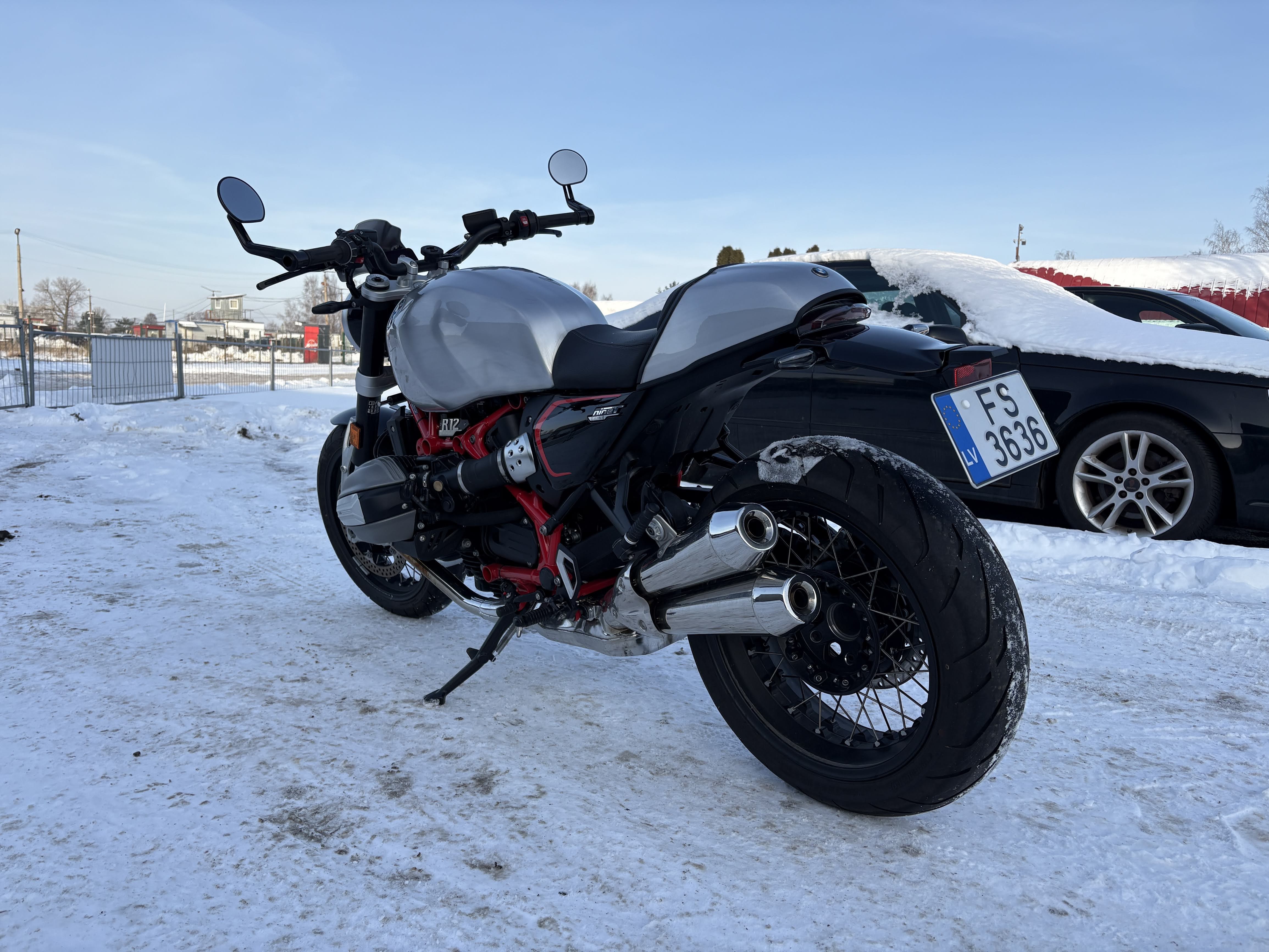 Car: BMW R 12 NINET
