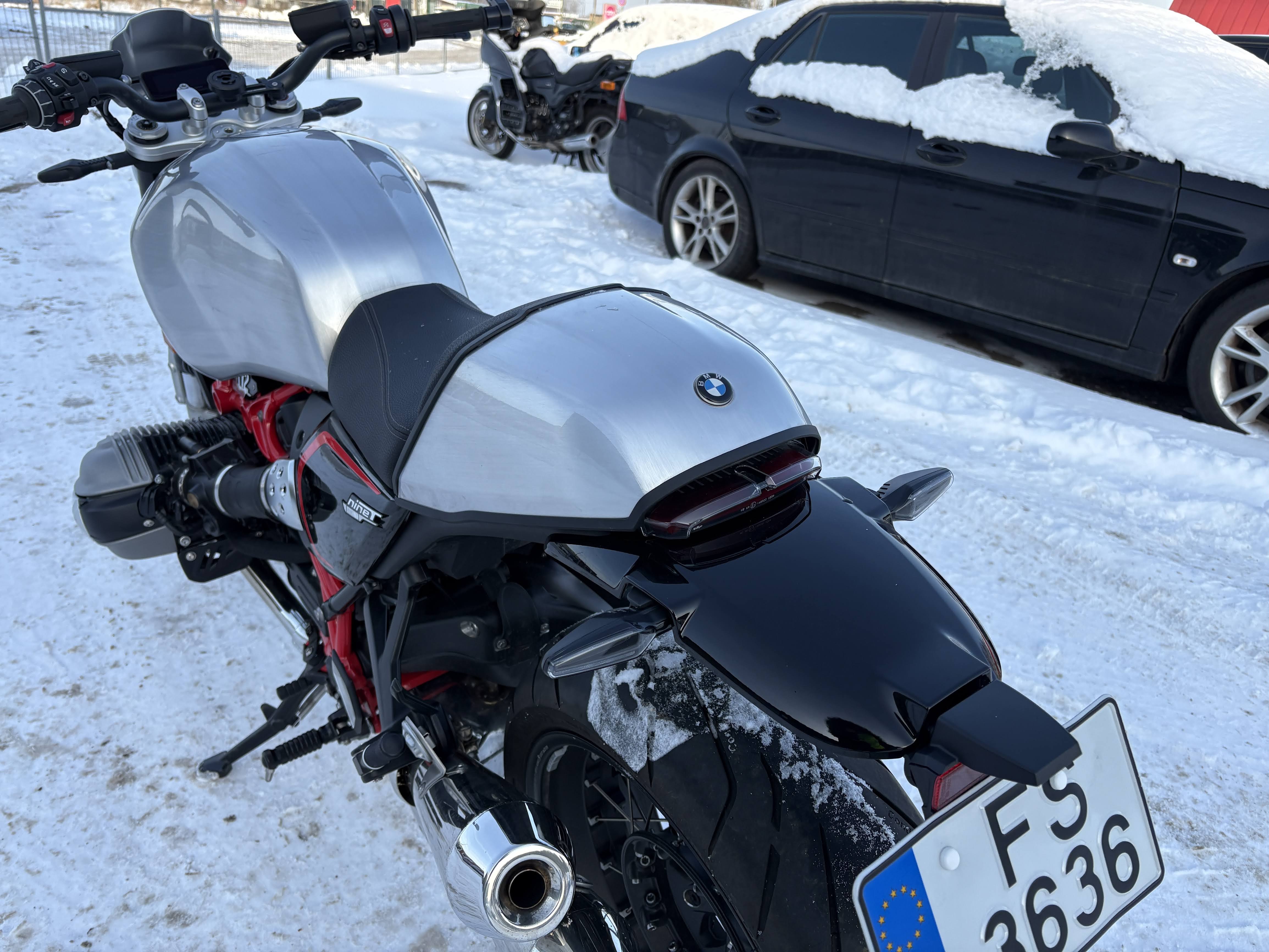 Car: BMW R 12 NINET