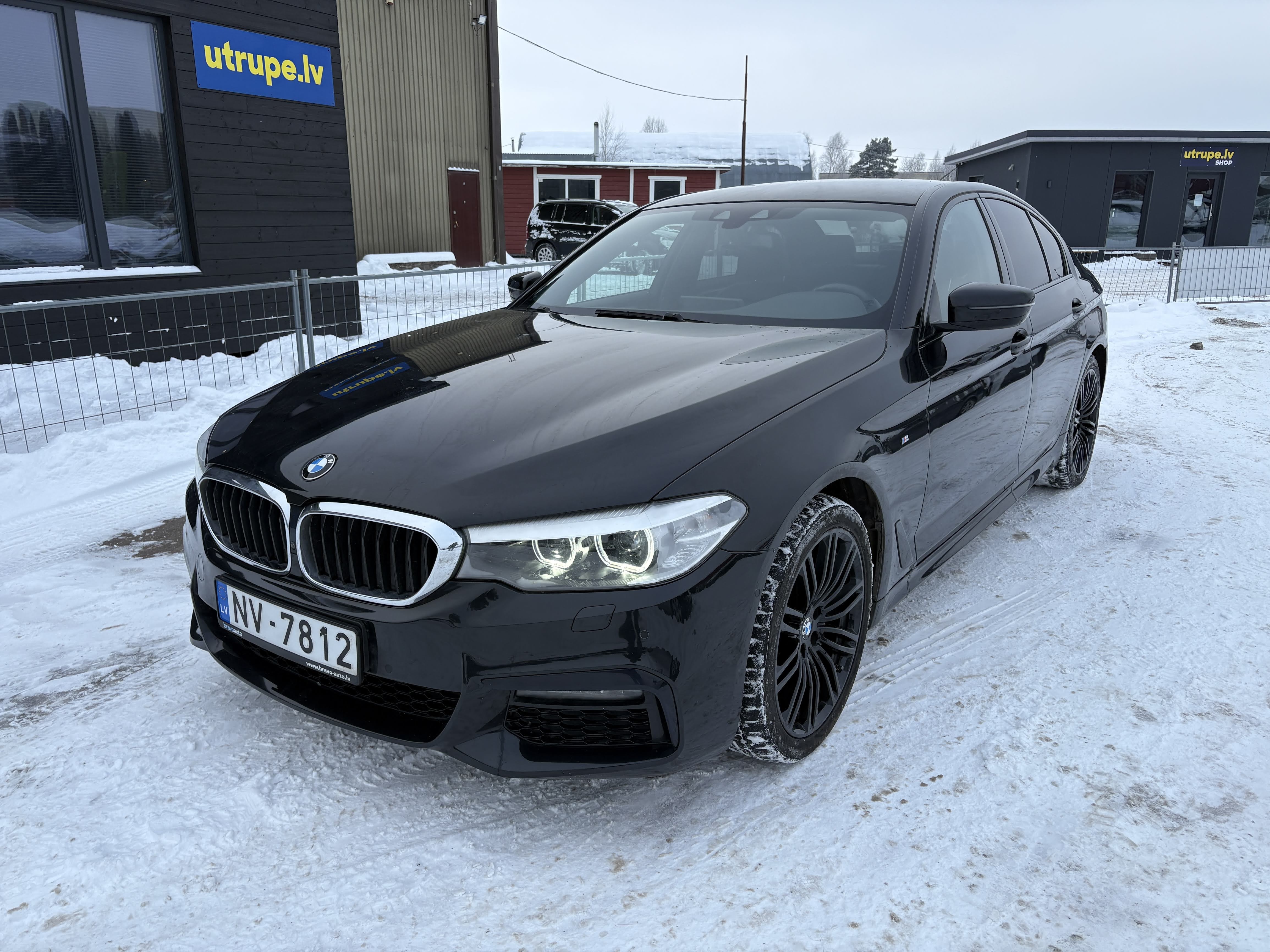 Car: BMW 520 d xDrive