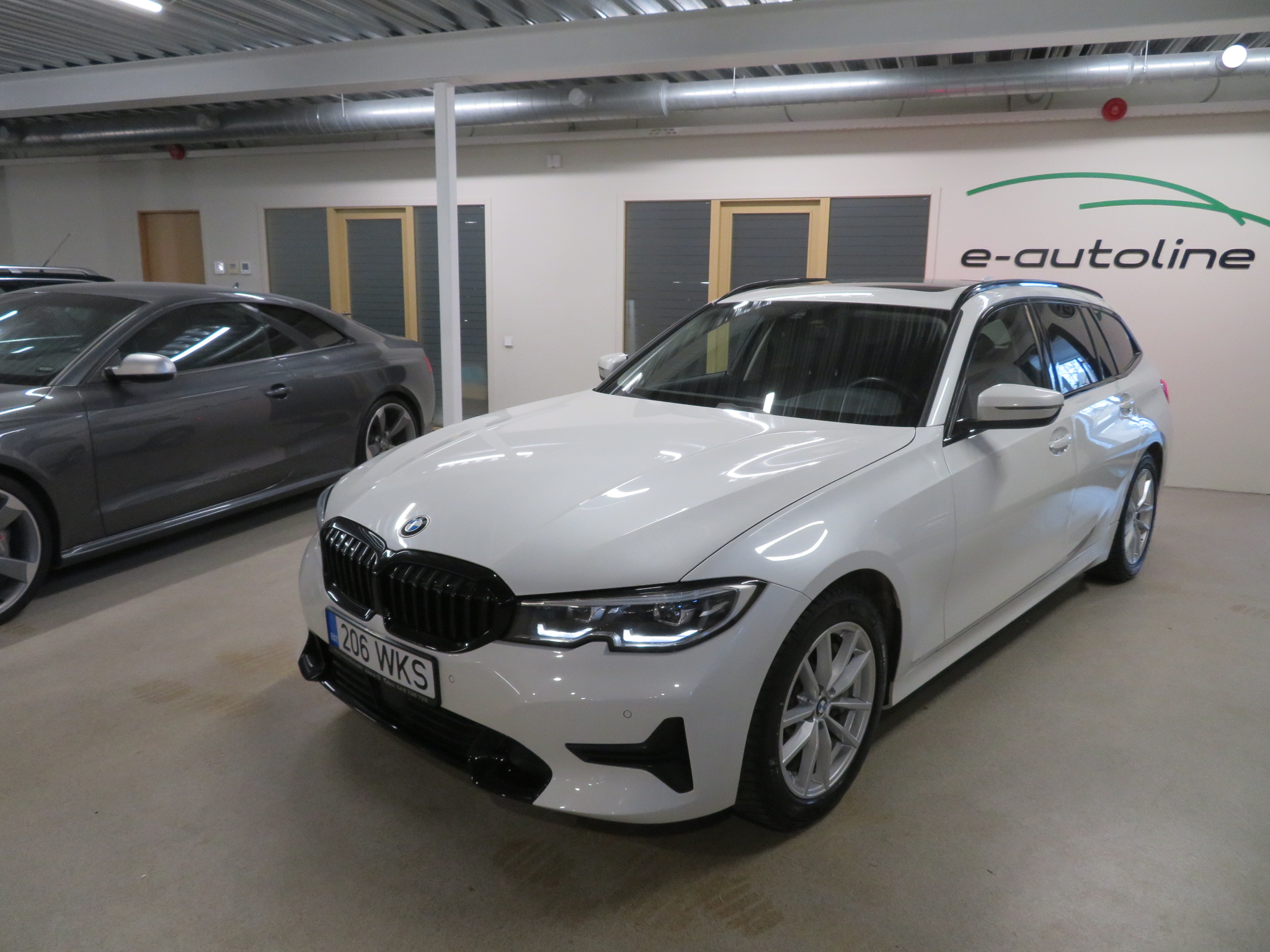 Car: BMW 330 D