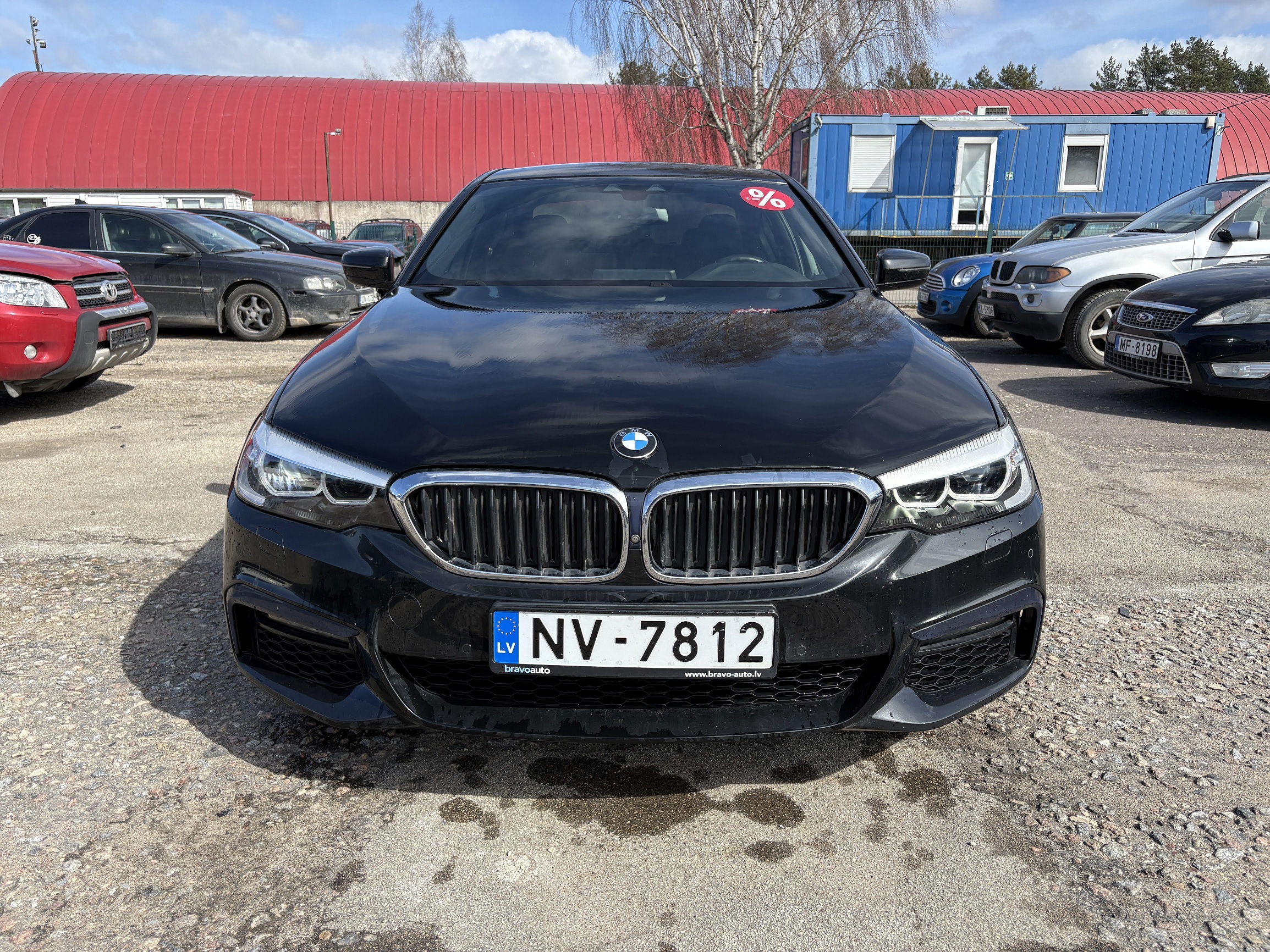 Легковой автомобиль: BMW 520 d xDrive