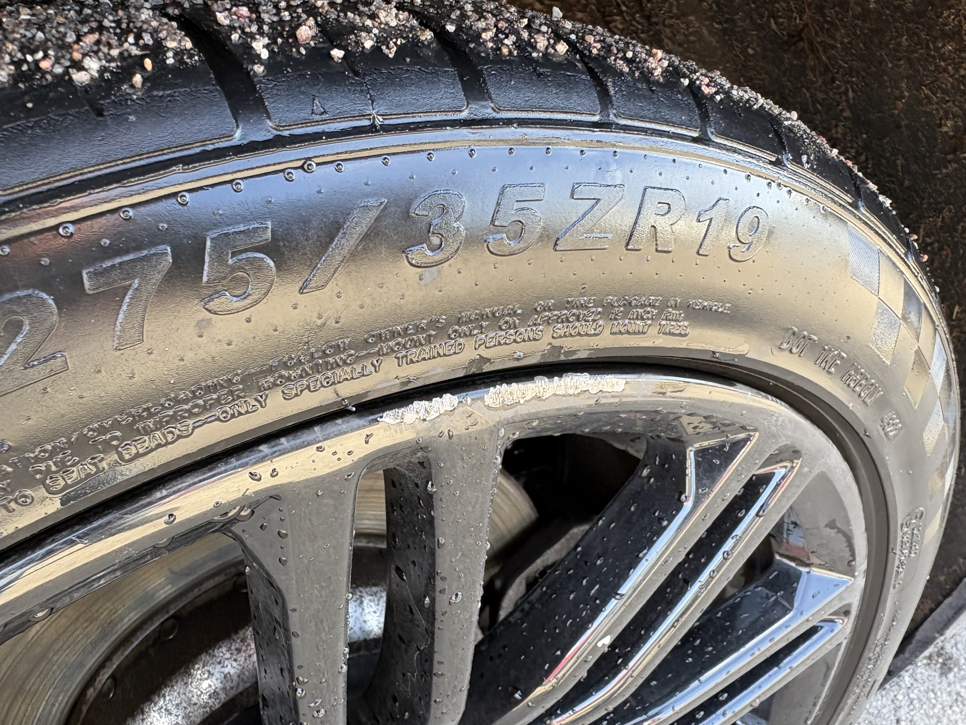 Легковой автомобиль: BMW 520 d xDrive
