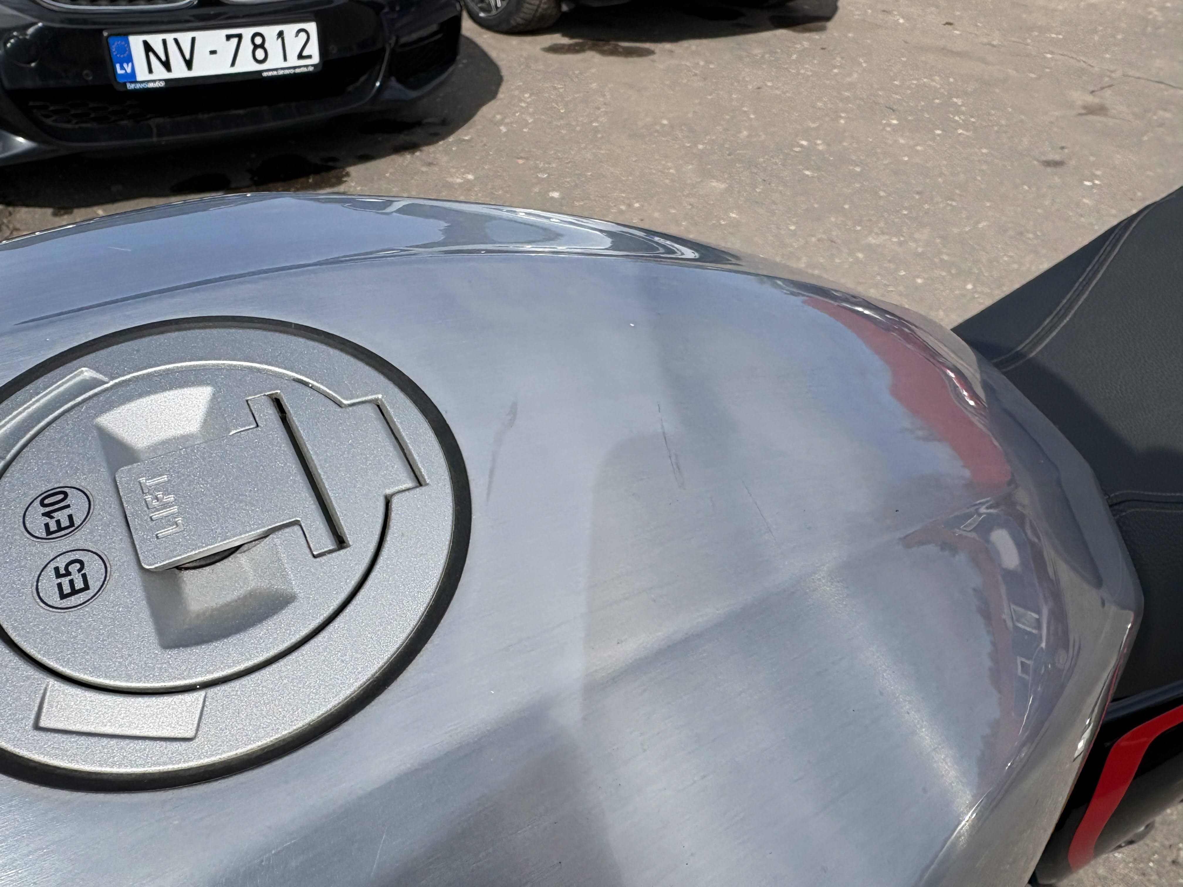 Car: BMW R 12 NINET
