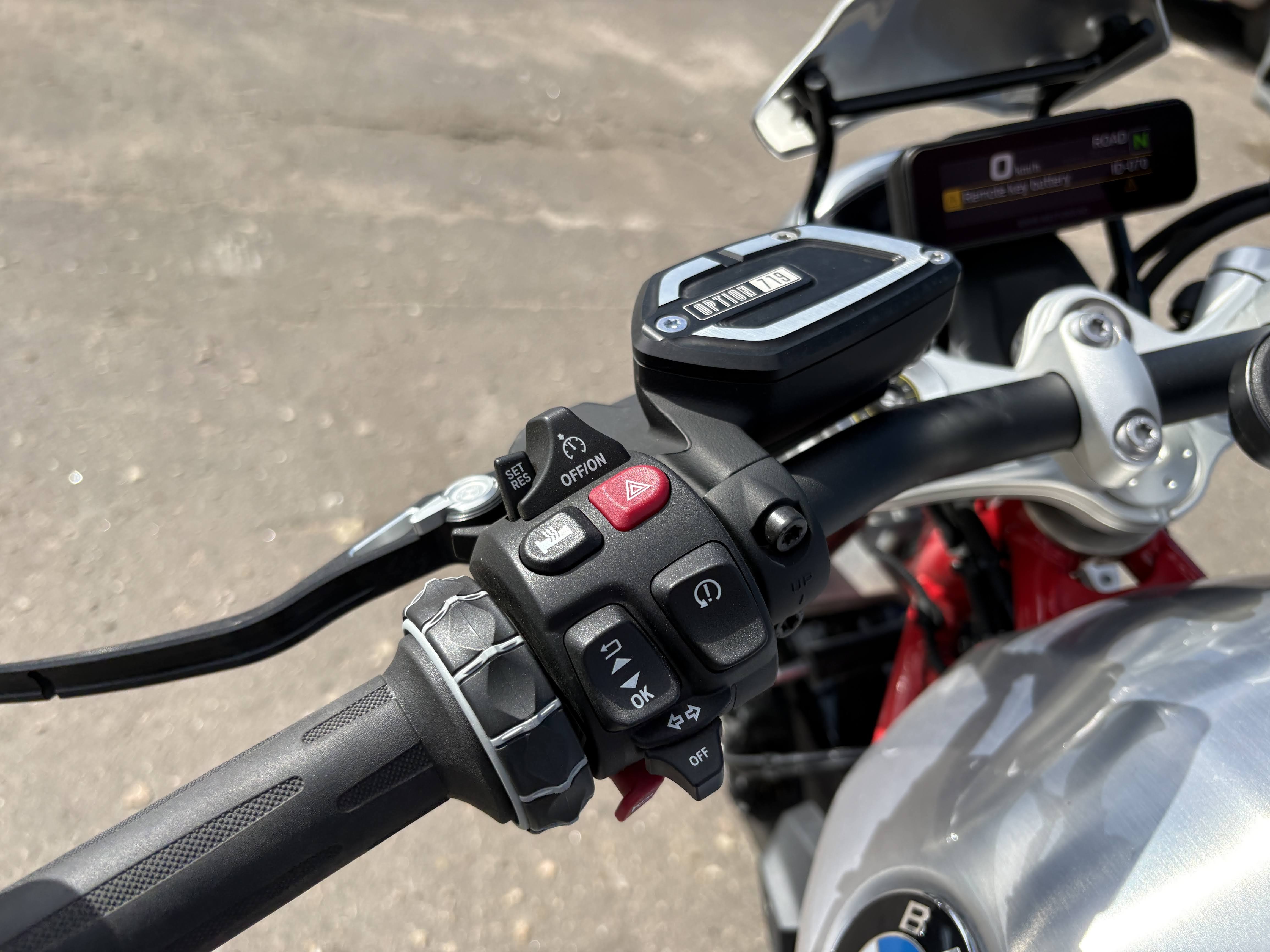 Car: BMW R 12 NINET