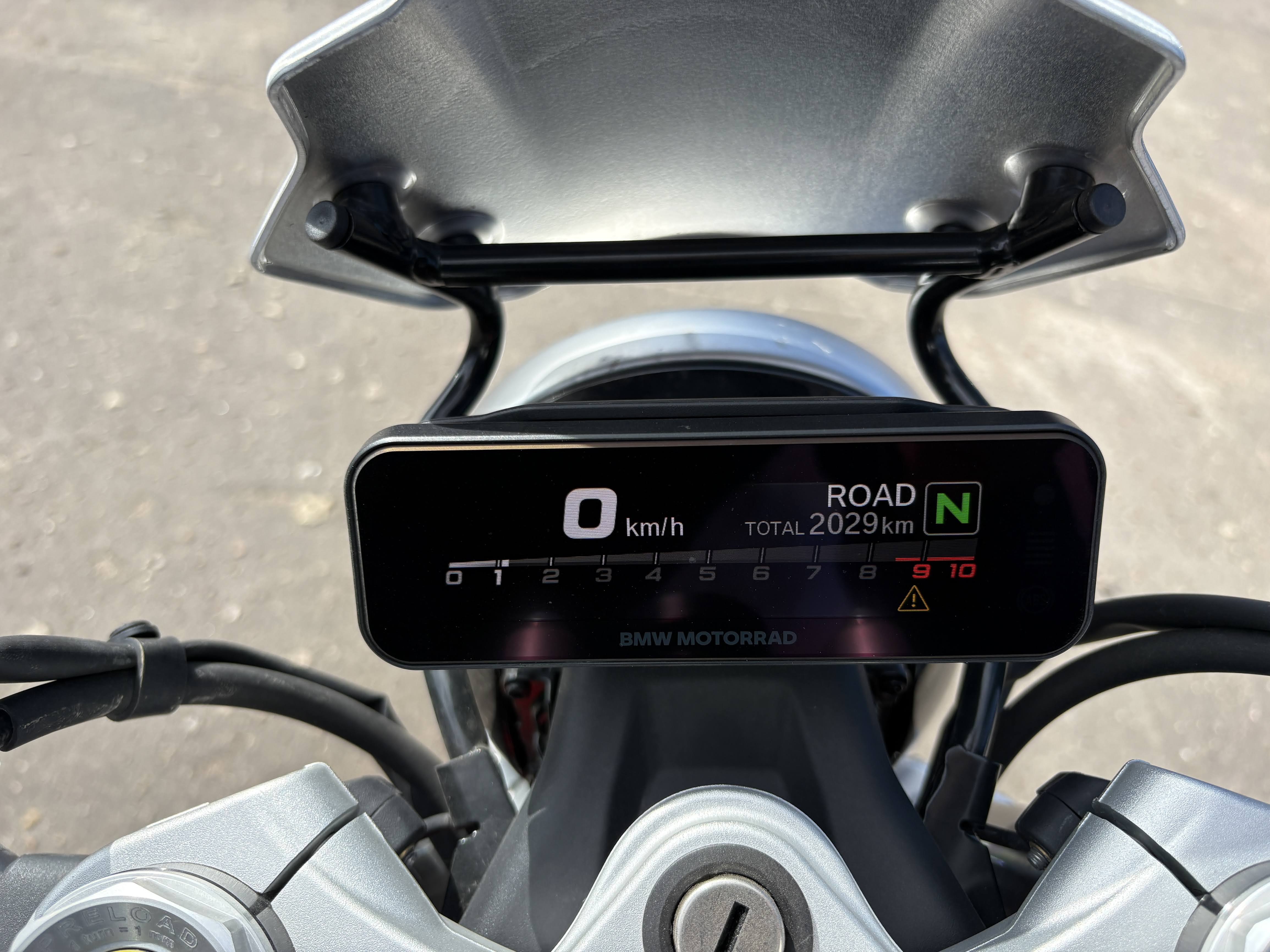 Car: BMW R 12 NINET