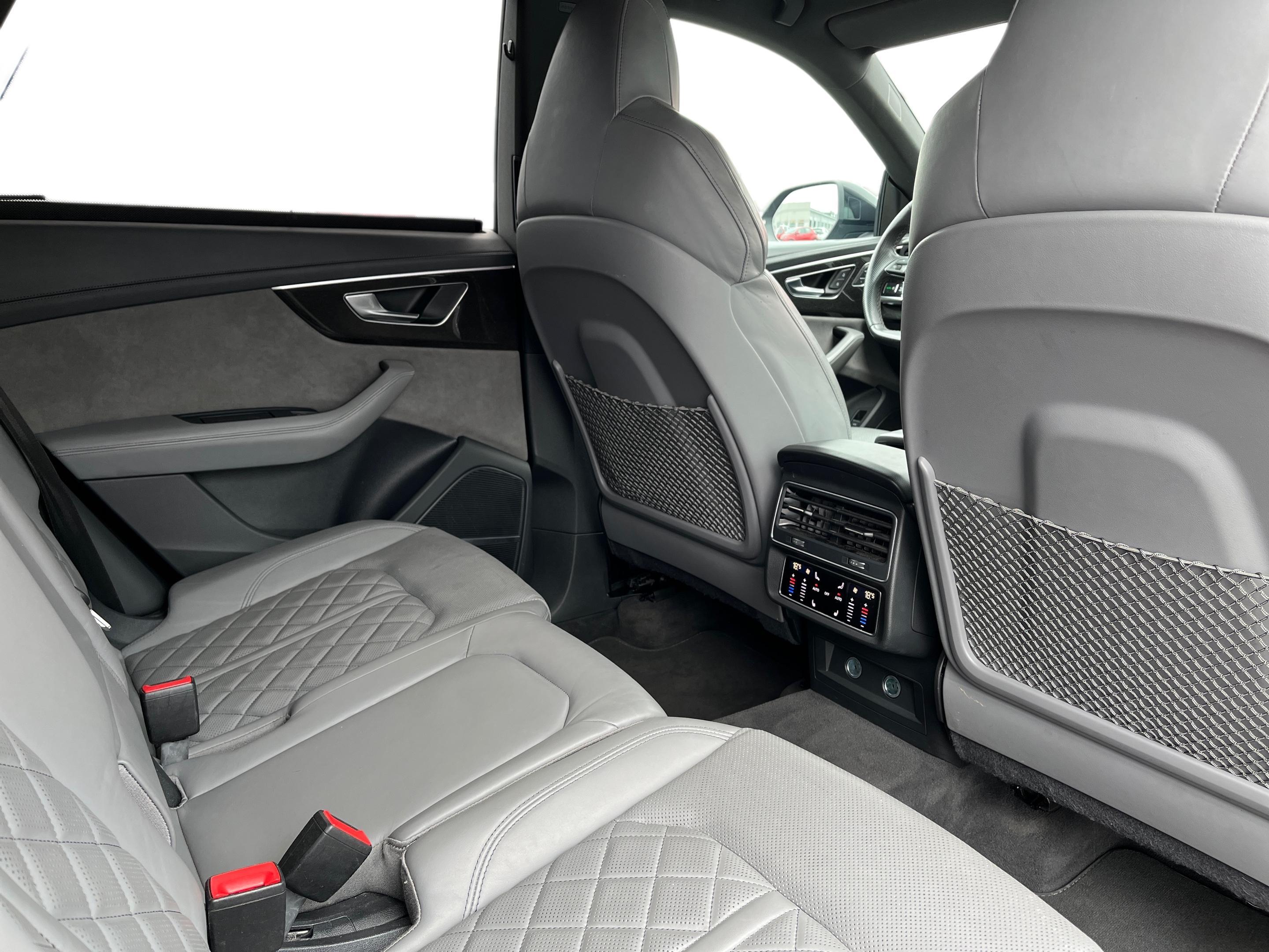 Sõiduauto: Audi Q8
