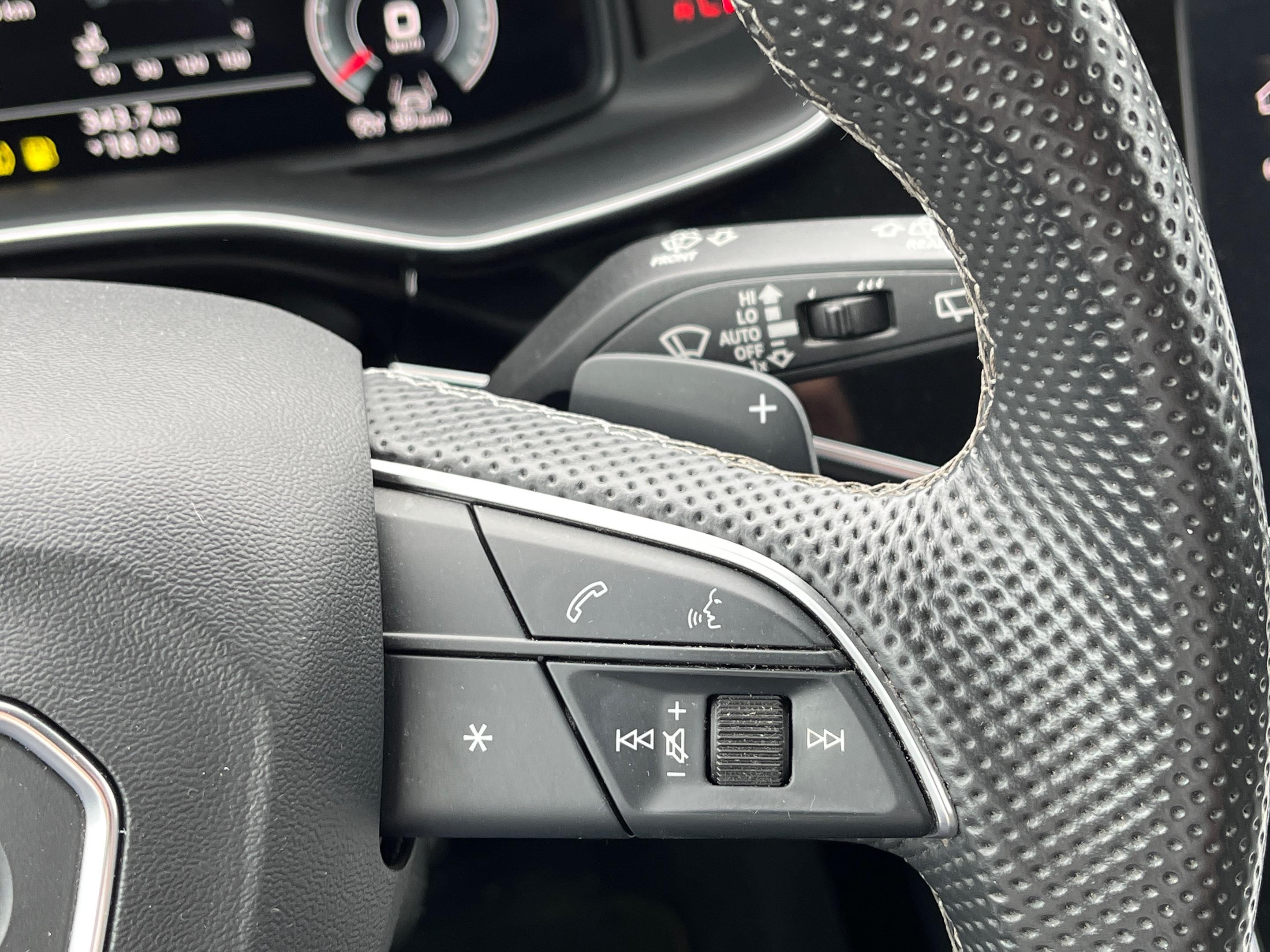 Sõiduauto: Audi Q8